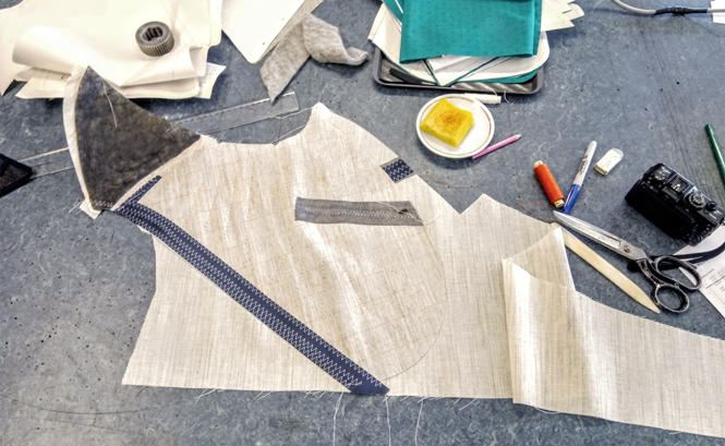 6860 Trenchcoat Wollmantel Luzi de Beaufort